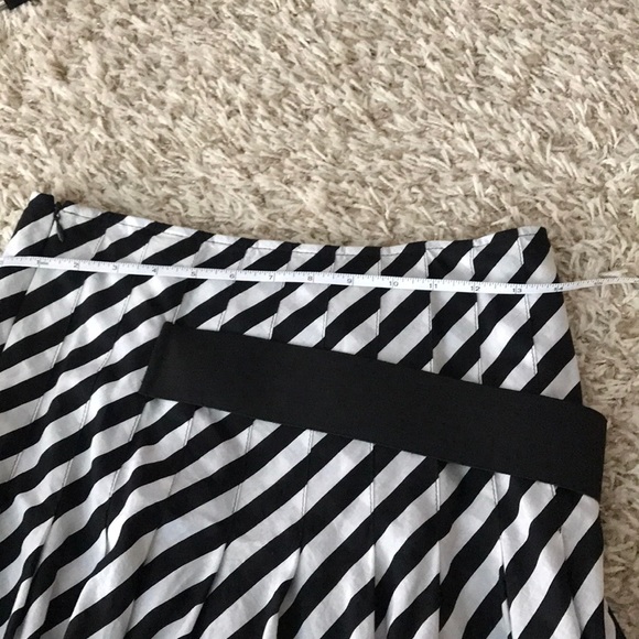 Armani Jean Skirt - Picture 5 of 6